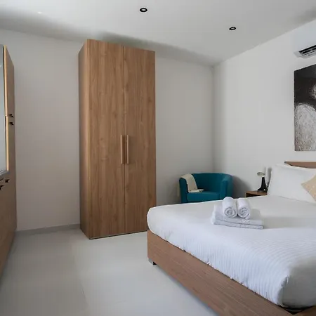 Lägenhetshotell Marina 4*