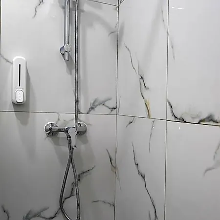 Marina Aparthotel 4*